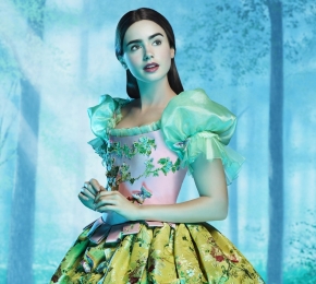'Mirror Mirror': Lily Collins (C) Relativity news