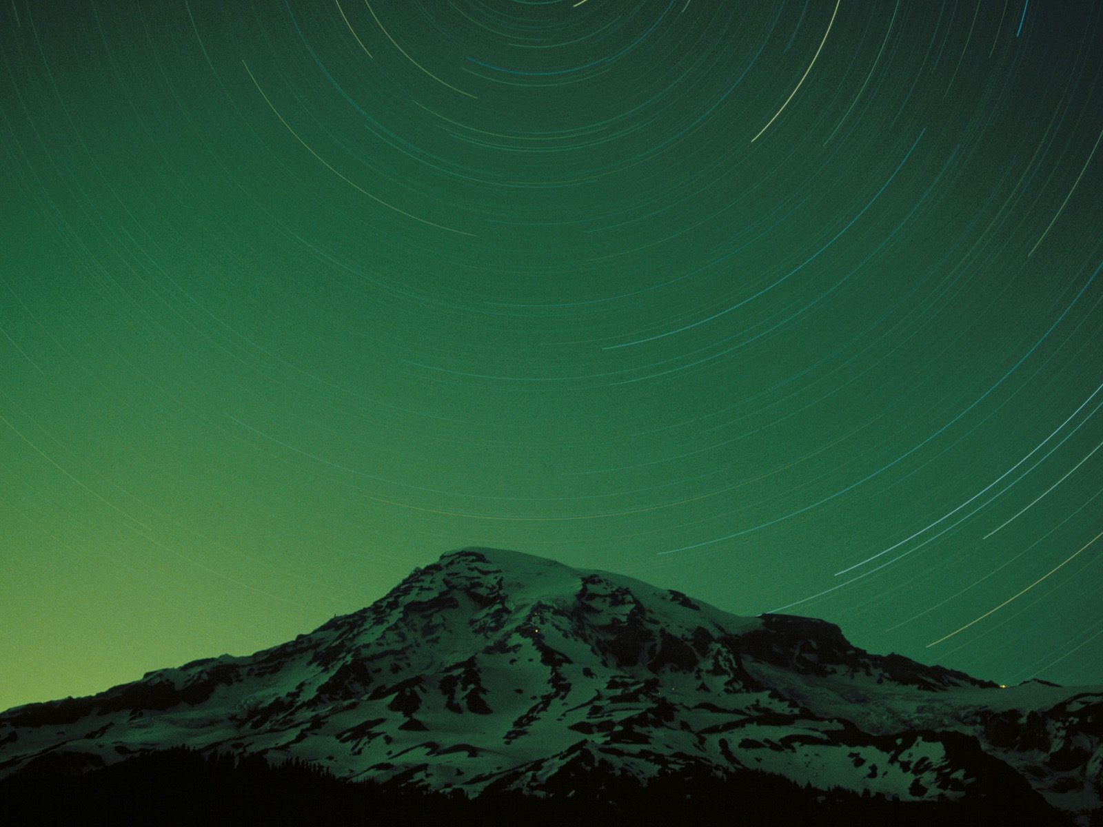 star trails wallpaper