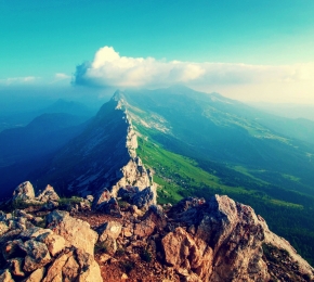 Mountain (C) Unknown Artist /~970525733406203608